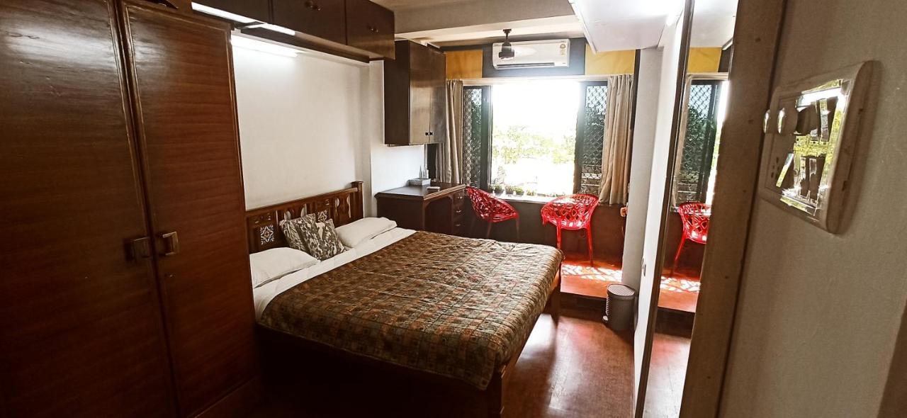 Cozy Private Ac Studio By The Sea Bandstand Bandra W Mumbai Nr Taj Lands End Apartment Exterior photo